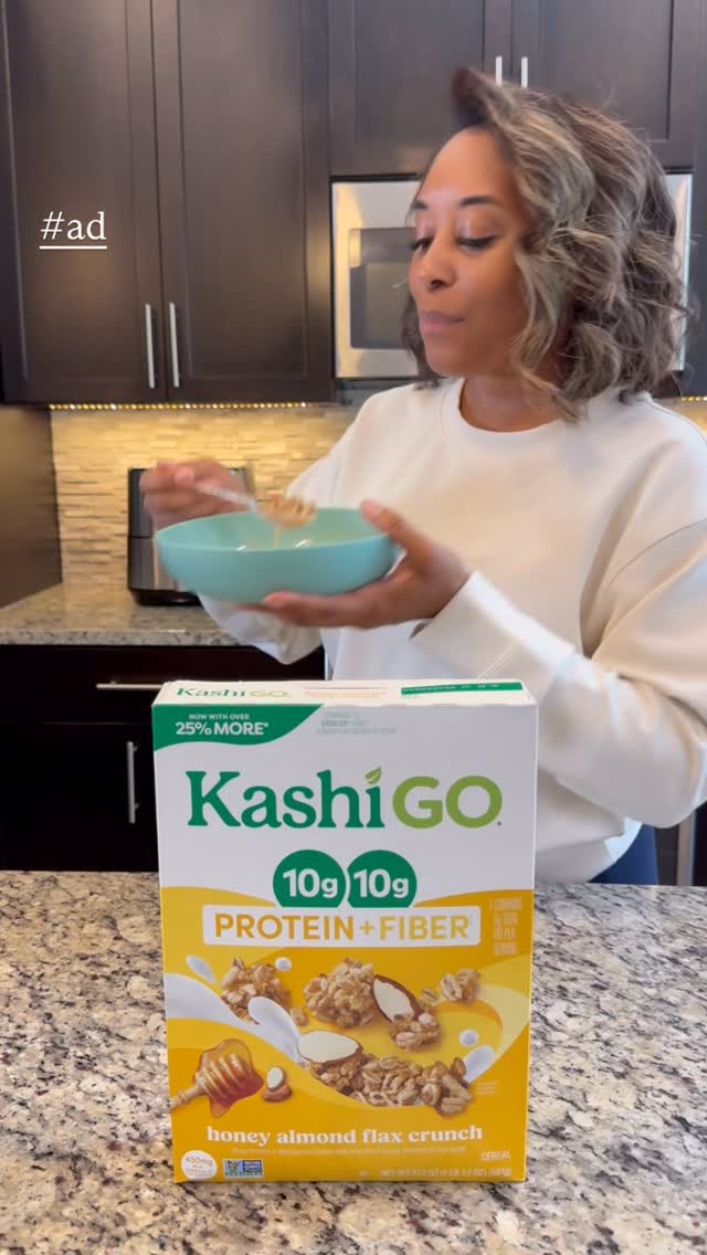 Instagram post by @shardaeorr for Kashi. Caption reads: [...] feeling full 🙌🏽 I’m partnering with @kashi....