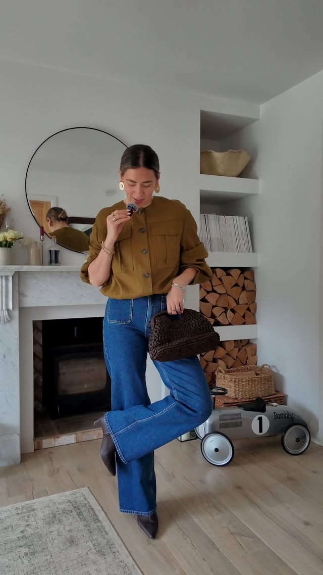 Instagram post by @prunella_poppy for Jewells. Caption reads: [...] * - @palome Bag - @mango Earrings * -....