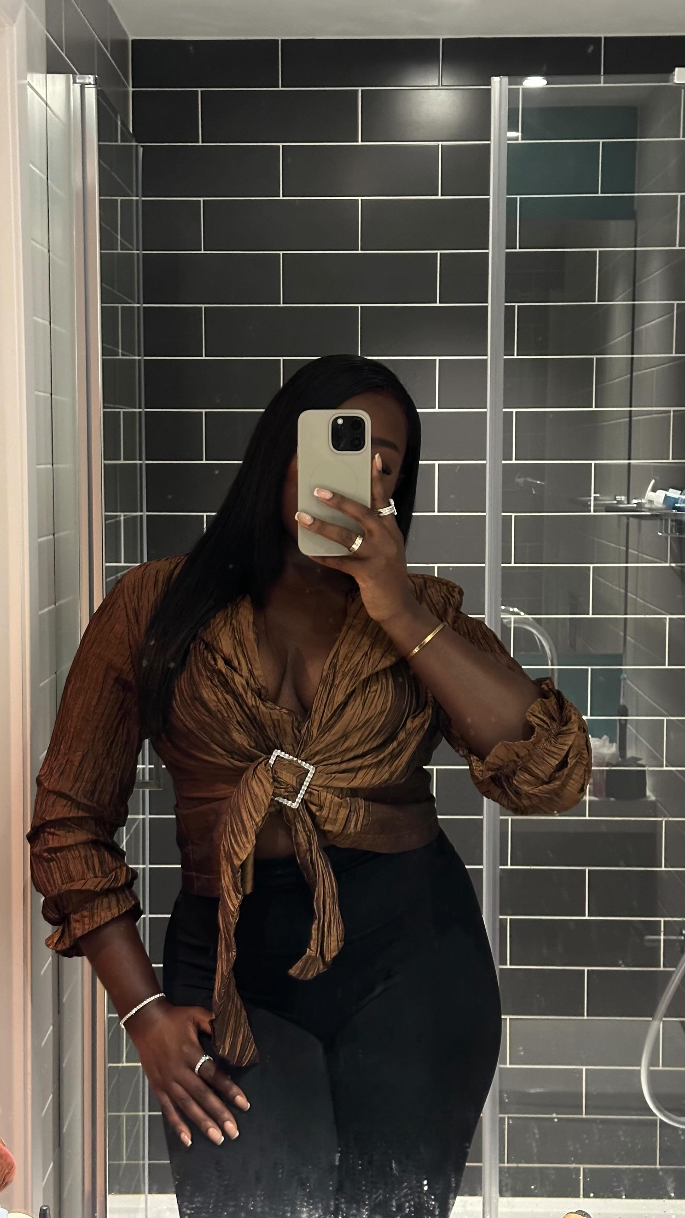 Instagram post by @michellexbrn for Gina Tricot. Caption reads: advertisement | nieuwe herfst items 🍁🍒🌸....