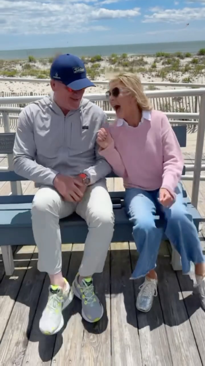 Instagram post by @joan_vassos for WeightWatchers. Caption reads: What is happening to our bodies? @weightwatchers....