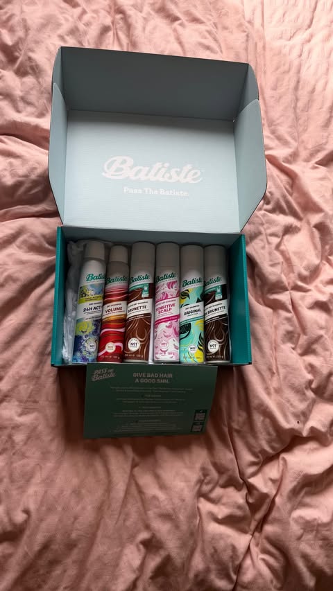 Instagram post by @marthodkar for Batiste. Caption reads: [...] #HairHack #BusyMum #MomLife #gifted....