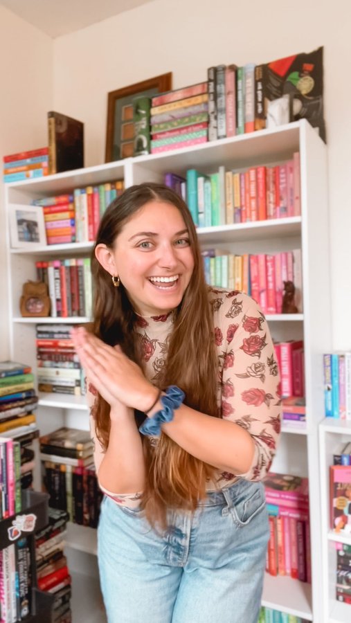 Instagram post by @its.amandas.bookshelf for Goodreads. Caption reads: @goodreads 🤝 @amazonkindle Kindle Unlimited! I....