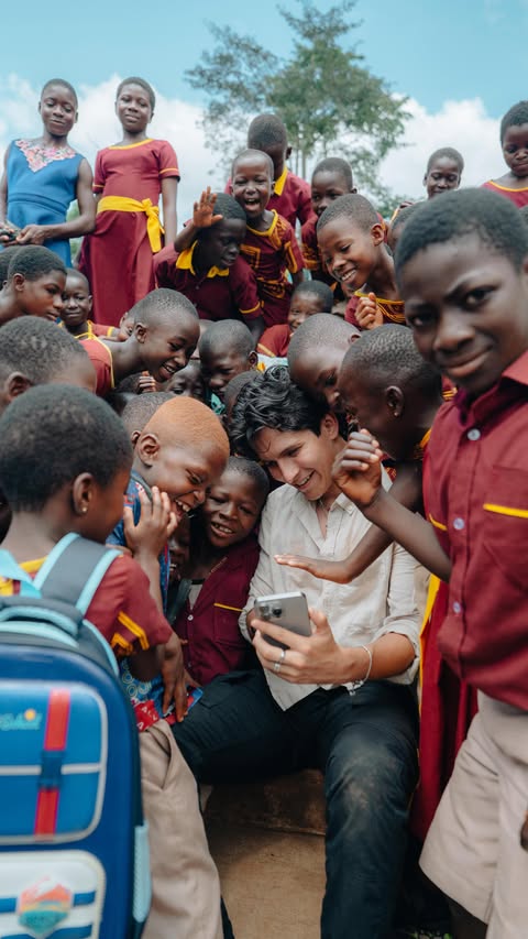 Instagram post by @alexisomman for STF Tech. Caption reads: no se imaginan el efecto mariposa que generar si....