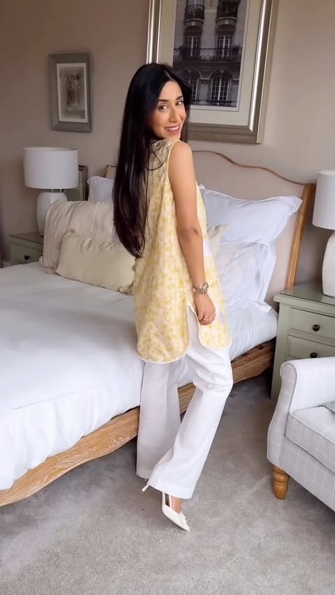 Instagram post by @saarah.zahid for Sapphire. Caption reads: Ad I am so ready for a spring Eid and....