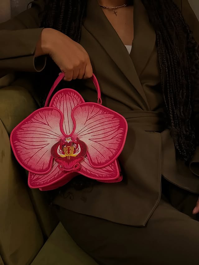 Instagram post by @myriamgrta for JW PEI. Caption reads: khaki mood 😏 @jwpei_official #JWPEI....