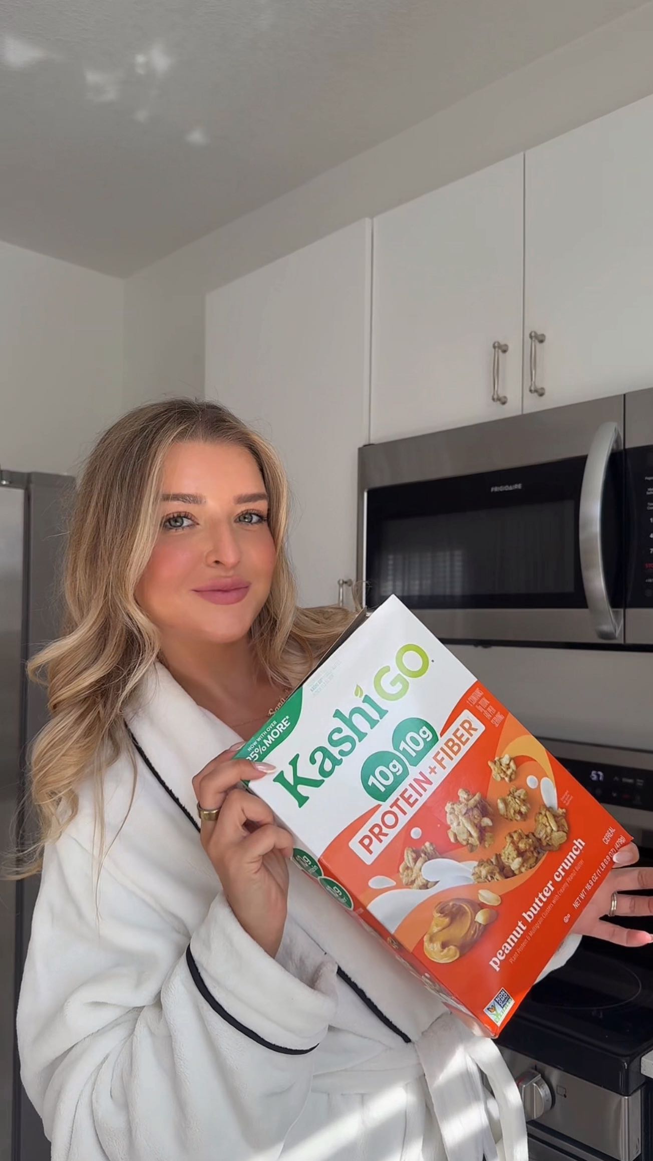 Instagram post by @sotoms for Kashi. Caption reads: #ad Bye to boring breakfasts ✨ say hi to Kashi GO....