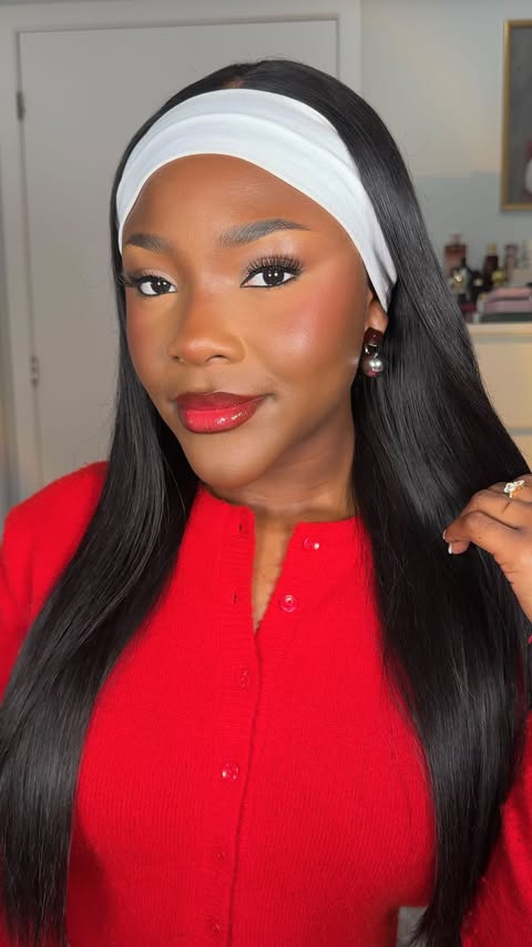 Instagram post by @stephaniemoka for Shoppers Drug Mart. Caption reads: [...] when you need it the most? 😭
Thankfully,....