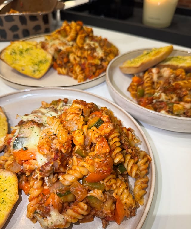 Instagram post by @boothys_sw_insta19 for JD SEASONINGS. Caption reads: NEW RECIPE - 😍 cheesy pasta bake - syn free using....