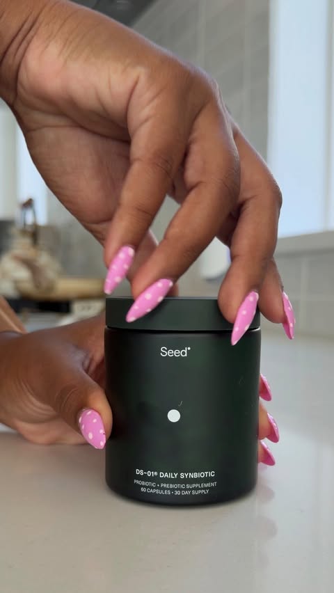 Instagram post by @lifeoftanyamarie for Seed. Caption reads: [...] I’ll send you a DM queen to stock up on....