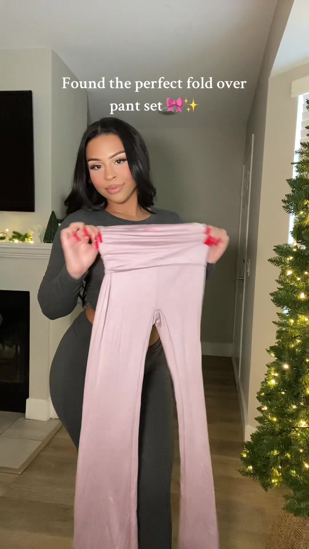 TikTok post by @alyseee_xo for Baddieville. Caption reads: [...] flare pant set from @Baddie Ville 😍....