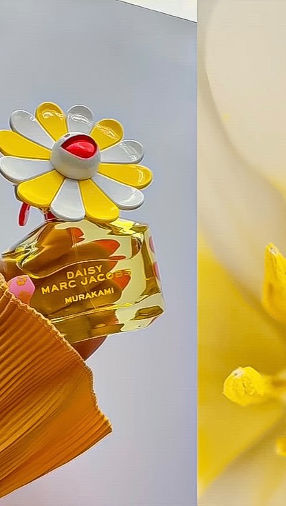 Instagram post by @the_vogue_driven for Marc Jacobs Fragrances. Caption reads: [...] new favorite — DAISY MURAKAMI by....