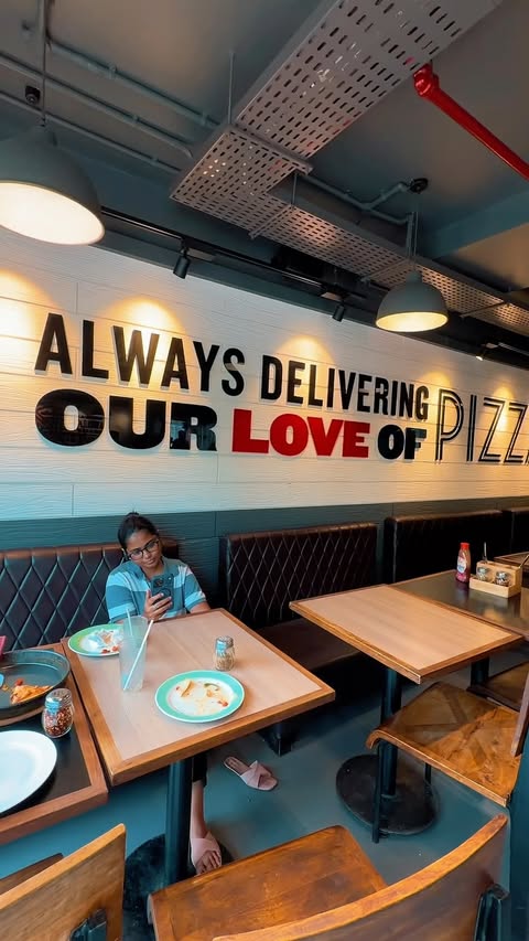 Instagram post by @_swetha.s._ for Pizza Hut. Caption reads: Special offer on every Pizza Hut order❤️✨....
