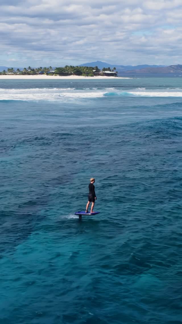 Instagram post by @calebpont_ for Fliteboard. Caption reads: From big waves to small the ULTRA L2 can handle....