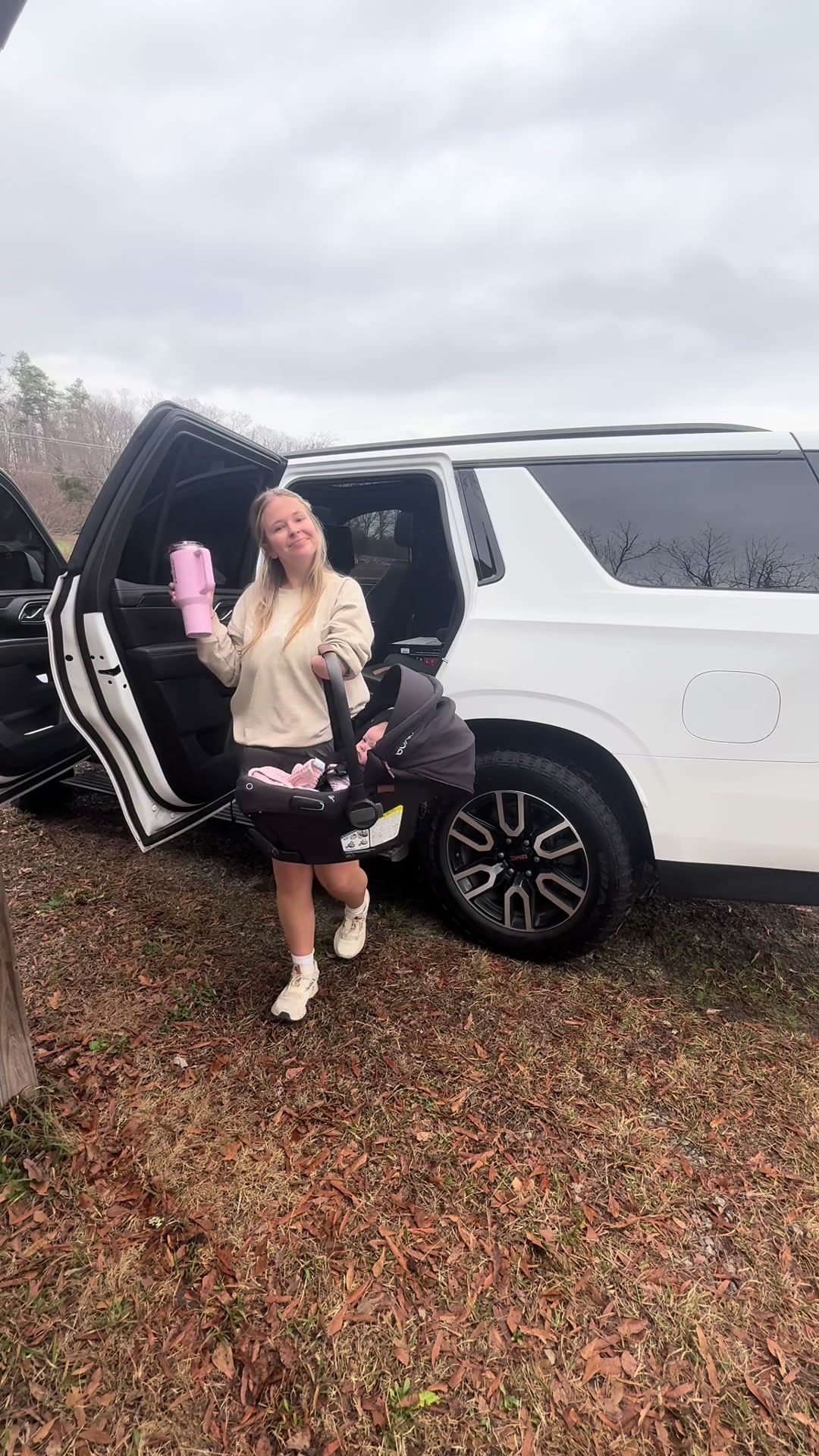 TikTok post by @grracieknight for Glacierfresh. Caption reads: [...] No more bottled waters....