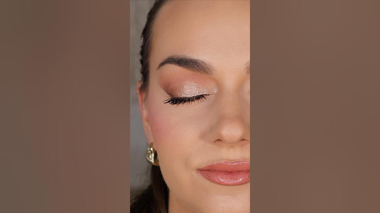 YouTube post by @lexifmakeup for MAKEUP BY MARIO. Caption reads: Beginner eyeshadow tutorial using the....