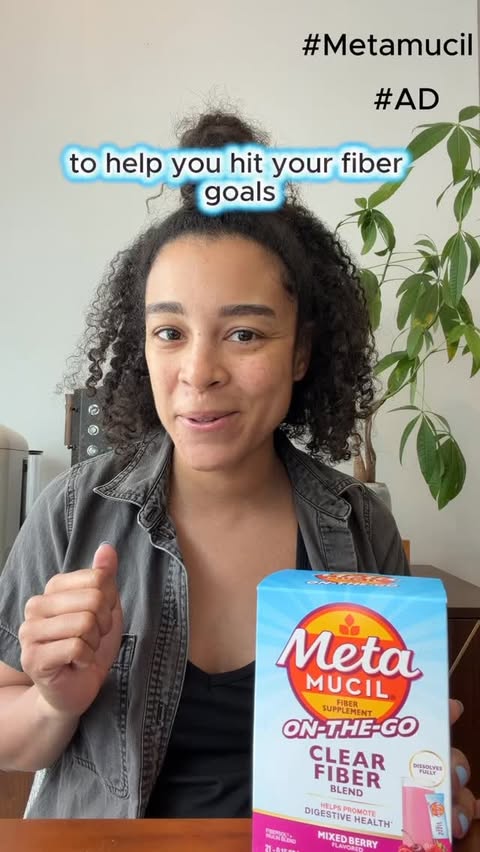 Instagram post by @theblackfoodscientist for Metamucil. Caption reads: [...] Scientist Tries Stuff Fiber Edition:....