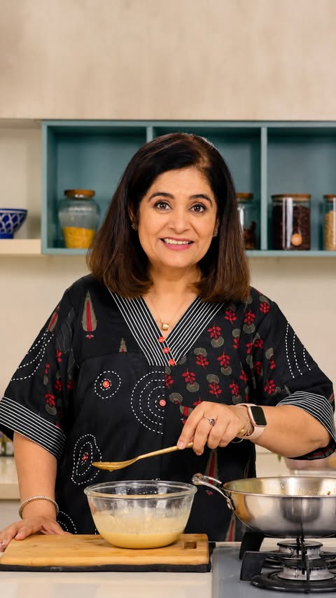 Instagram post by @masterchefpankajbhadouria for Emami Healthy & Tasty. Caption reads: If your pakodas are turning out soggy and not....