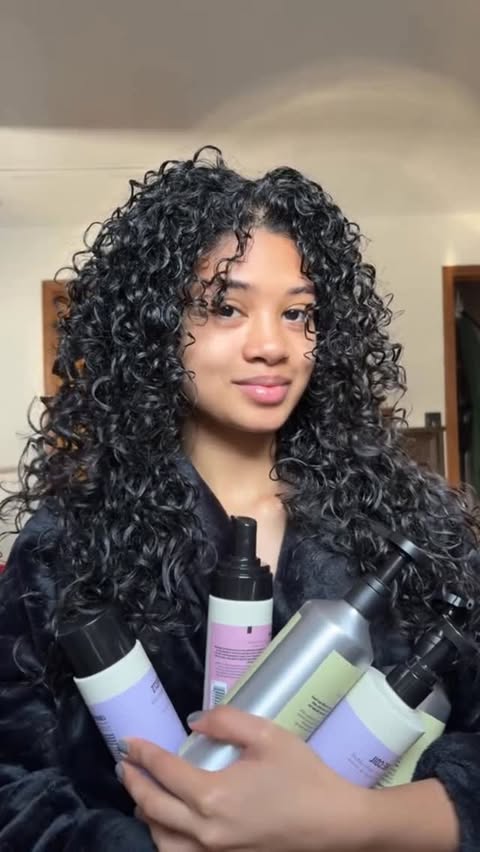 Instagram post by @gwen_appareil for AG Care. Caption reads: [...] the right products. I’ve been using....