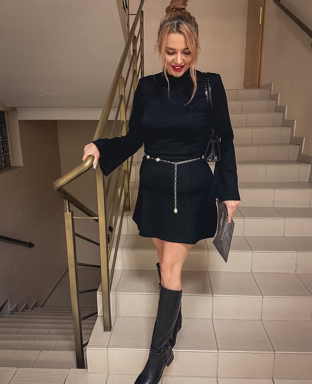 Instagram post by @sandra.weronika for Bonprix. Caption reads: Doing as good as I look 🤪

Sukienka @bonprix ID:....