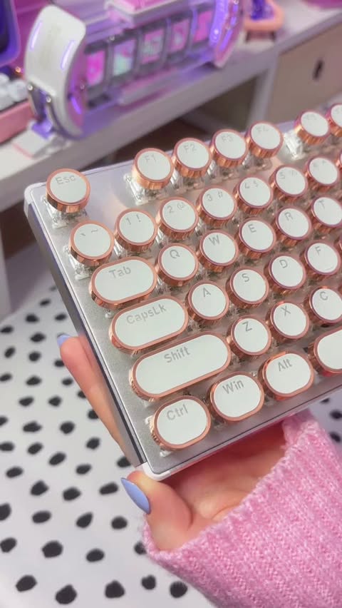 Instagram post by an influencer for YUNZII. Caption reads: [...] was sent to me by my sponsor Yunzii This is....