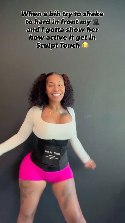 Instagram post by @baddazzcakez for Sculpt Touch. Caption reads: [...] for 25 % off at checkout 🛍️🛒....