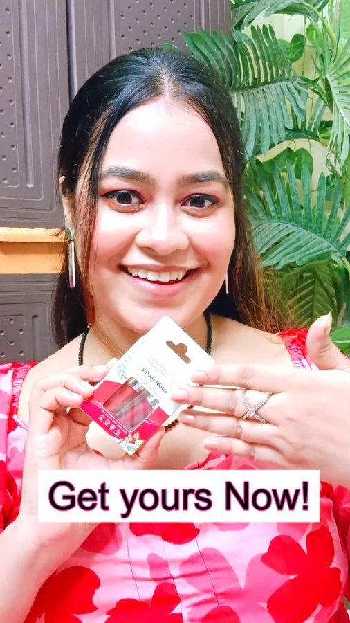 Instagram post by @beauty_n_shy for Organic Harvest. Caption reads: Mini lipstick from @oh_ind 
#beautynshy....