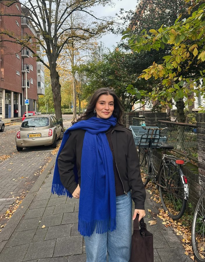 Instagram post by @asudaillyy for SUUD COLLECTION. Caption reads: Bu hava 🫠💙
Ceket @suudcollection 
Atkı @mango....