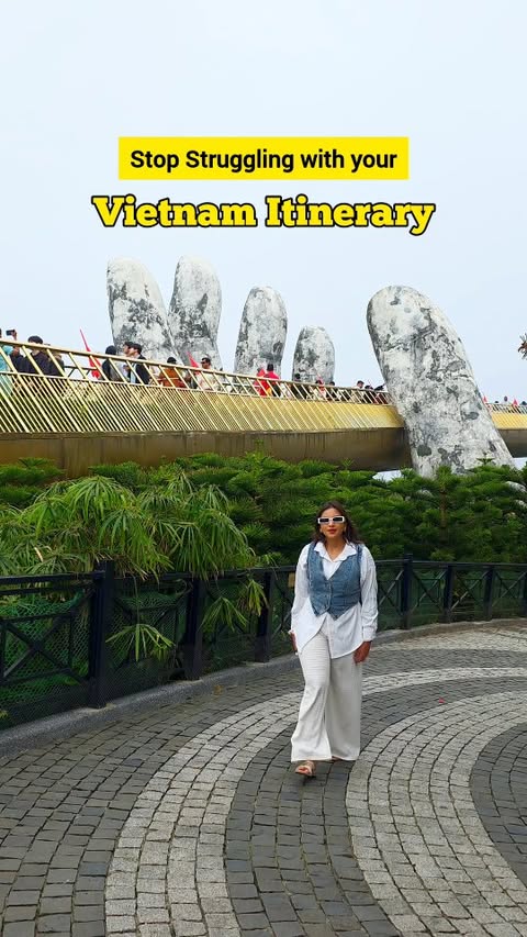 Instagram post by @sonali_boliya for GetYourGuide. Caption reads: [...] Hack: I booked my tour via GetYourGuide app....