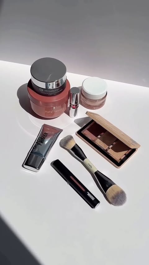 Instagram post by @beautybanchanwithchristykim for Ciele Cosmetics. Caption reads: 👉🏻 This month’s @IPSY box had a clear point of....