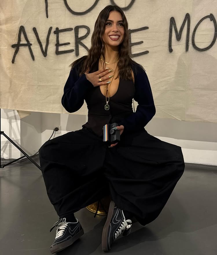 Instagram post by @gattoni.jd for Courir. Caption reads: My 3 essentials sneakers for this new year by....