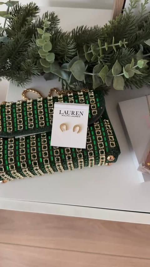 Instagram post by @chelseacampbell_ for Belk. Caption reads: Holiday gifting made easy ✨ A few Belk picks I....