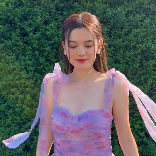 Instagram post by @kussum for ZAPAKA. Caption reads: [...] 🧚
.
.
This beautiful dress from....