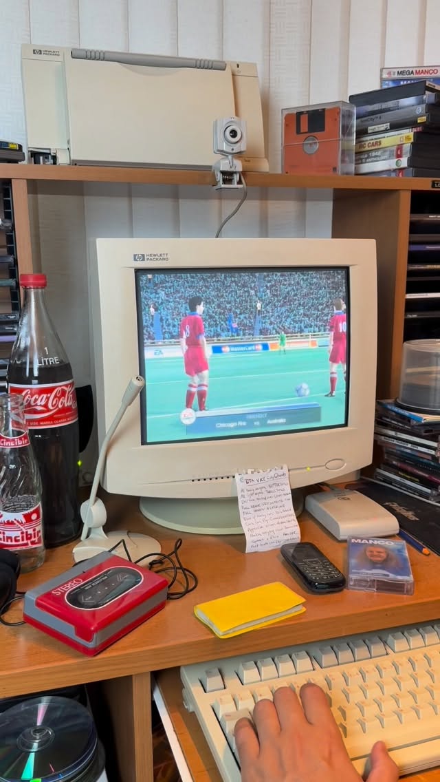 Instagram post by @retrocomputer_ for Divoom. Caption reads: 🎄 Get ready for the holiday vibes with the Divoom....