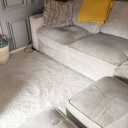 Instagram post by @rebeccaedwardsxx for Trendcarpet. Caption reads: Ad 

The coziest upgrade your home needs! 

The....