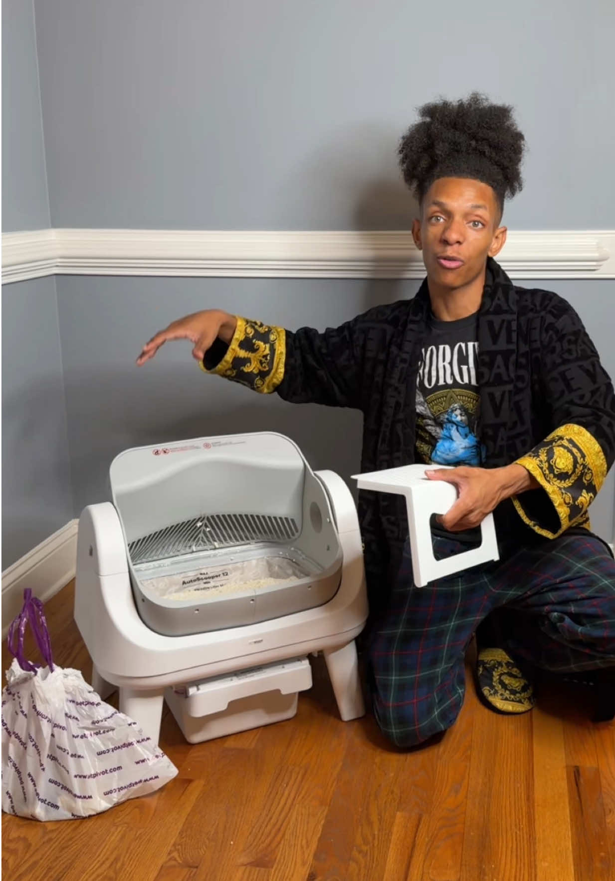 TikTok post by @montezwilson for PetPivot. Caption reads: This cat litter box cleans itself😱🐈@PetPivot....