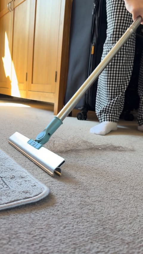 Instagram post by @joy_in_cleaning for Wilko. Caption reads: [...] lint remover !! Only £5.99 from @lovewilko....