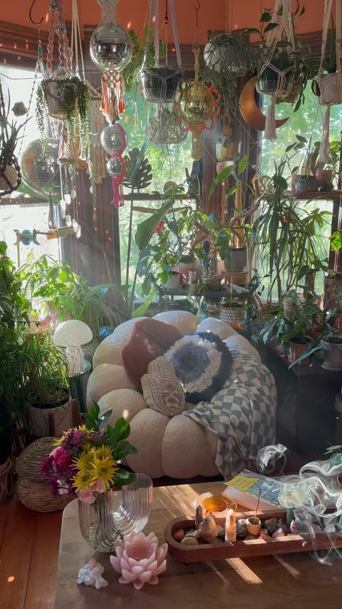 Instagram post by @_nancysfancy for 25home. Caption reads: [...] The best part? It swivels!! 

Thank you....