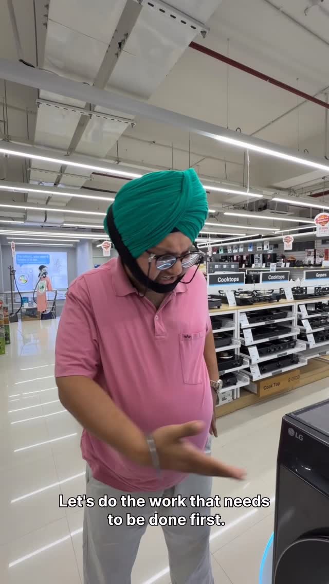 Instagram post by @purewalparamjit for Reliance Digital. Caption reads: What are you waiting for? 🎉 It's the best Muhurat....