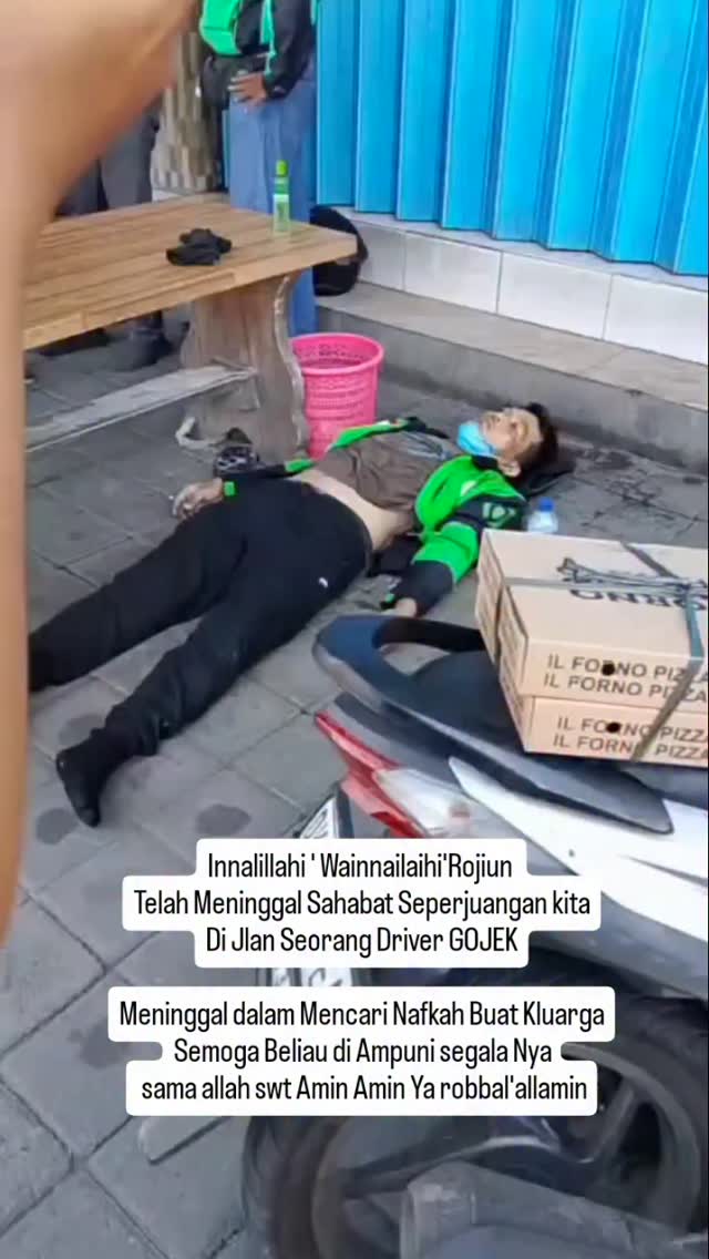 Instagram post by @omkimofficial.id for Gojek Indonesia. Caption reads: [...] #grab #fyp #viral #driveronline....
