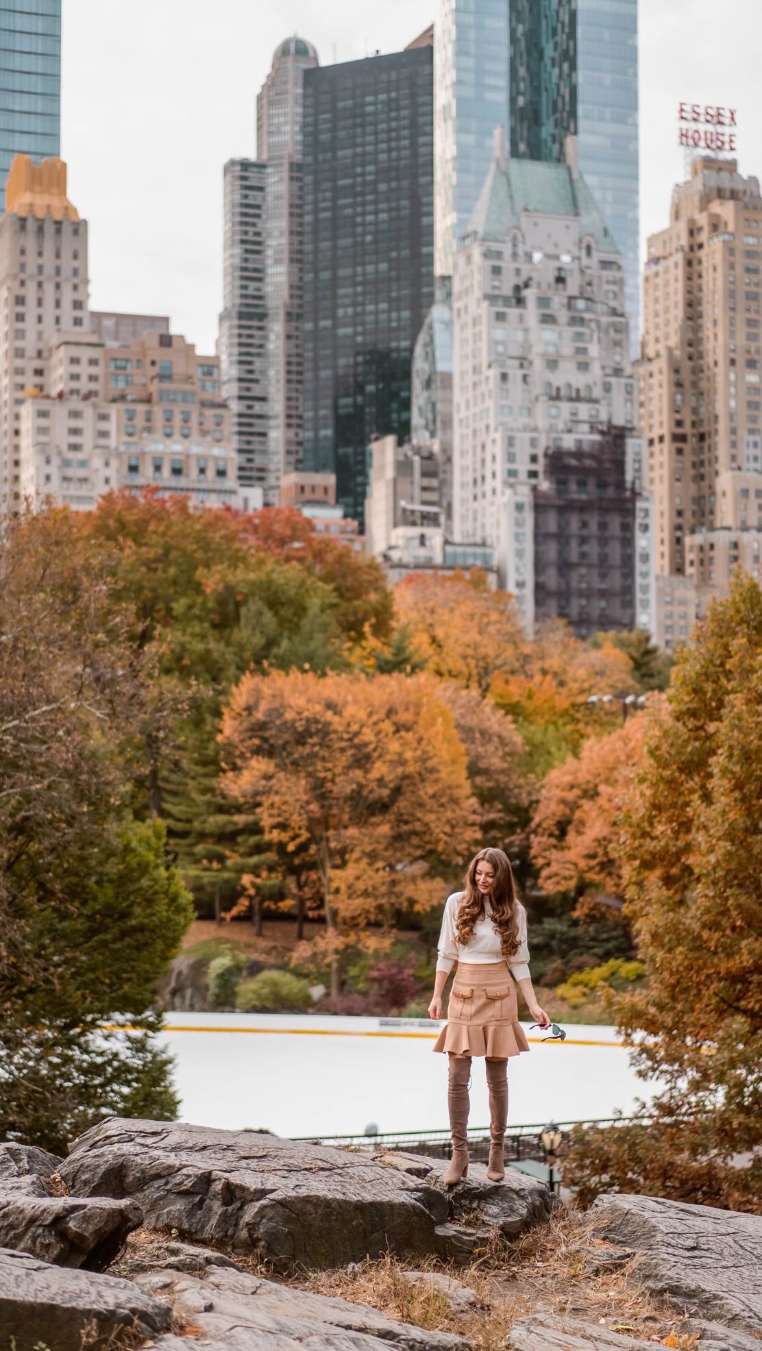 Instagram post by @glamofnyc for Saks Fifth Avenue. Caption reads: 🎁 The magic of Christmas in New York City is....