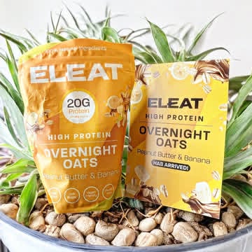 Instagram post by @jannerfoodie for Slimming World. Caption reads: ELEAT overnight oats 🥣

I was very kindly sent....