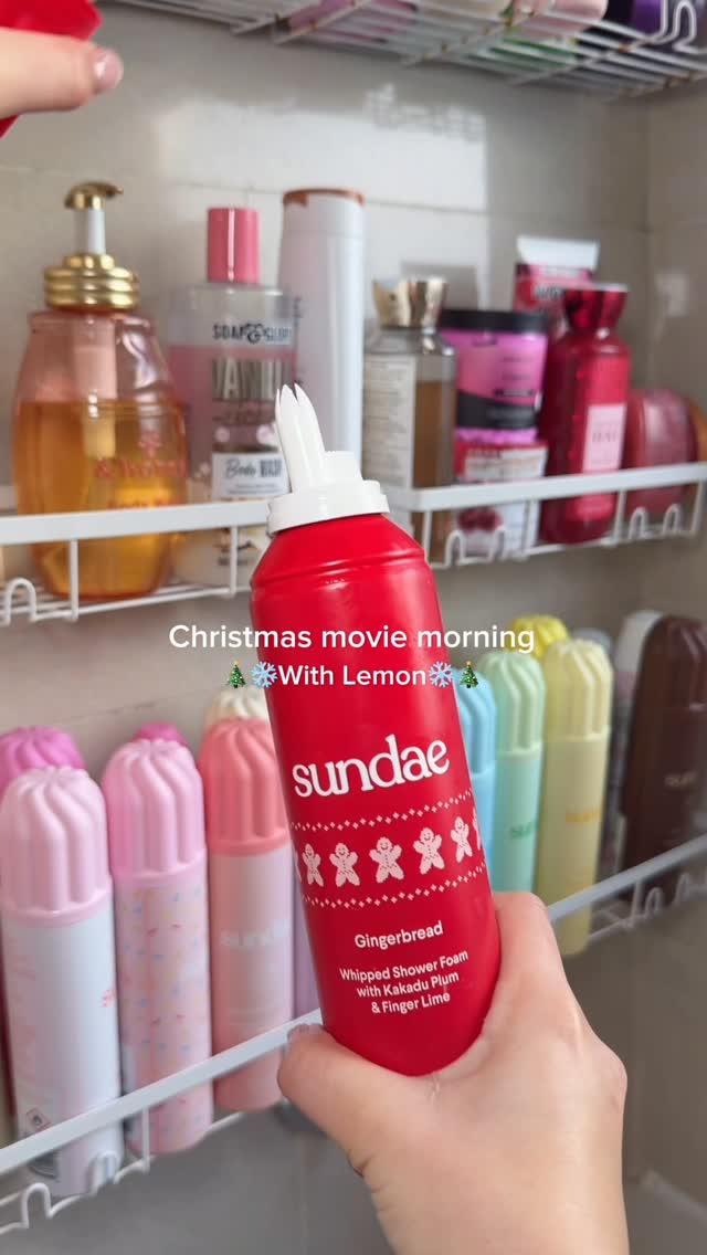 Instagram post by @esmewolfsohn for Primark. Caption reads: Christmas movie morning rountine❄️

both mine and....