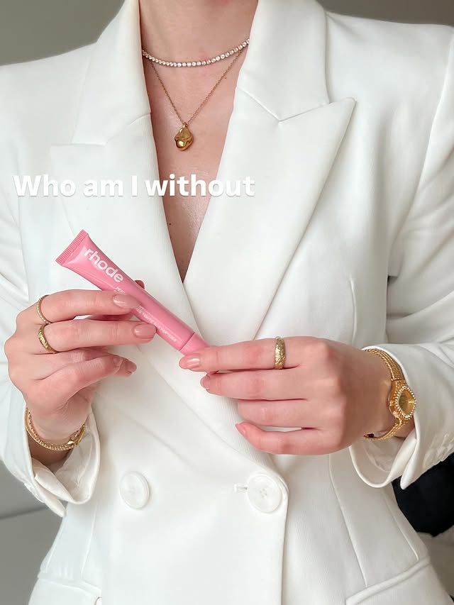 Instagram post by @camilla.brondsholm for Intelligent Change. Caption reads: Who am I without all the little rituals? Probably....