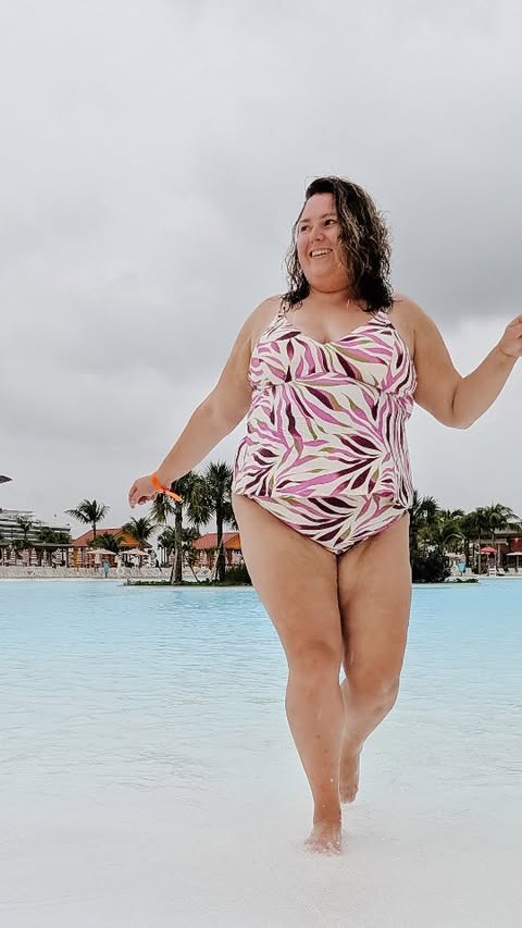 Instagram post by @kelly_e_bailey for Penningtons. Caption reads: Five years ago, I took a chance on me.
Four years....