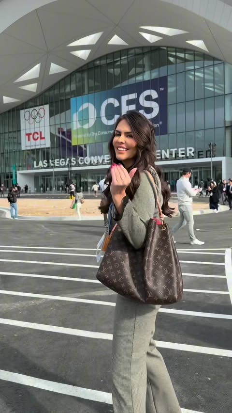 Instagram post by @karinabbingham for Dreame. Caption reads: CES 2026 was a vibe and the Dreame booth was one....