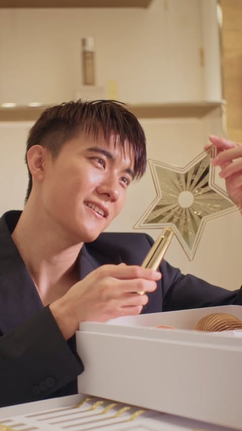 Instagram post by @zetongteoh for American Express. Caption reads: [...] ✨ — at @diorbeauty with @americanexpress....