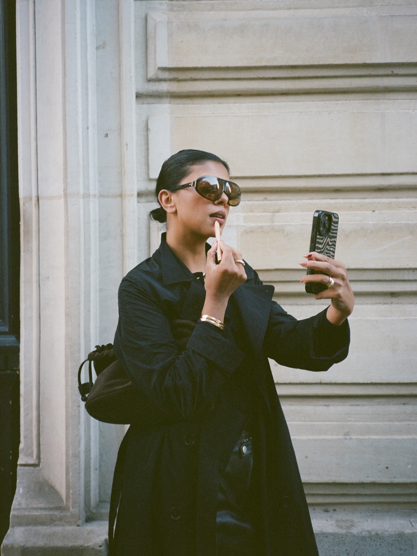 Instagram post by @catchmeeksifyoucan for ILIA Beauty. Caption reads: A quick touch-up with @iliabeauty before the....