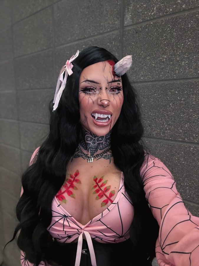 Instagram post by @morguemuscle for iHeartRaves. Caption reads: [...] DAY 1: went full demon mode🩸 

fit:....