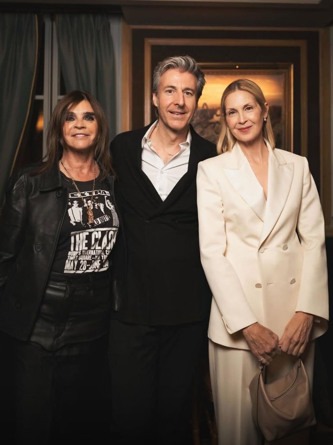 Instagram post by @kellyrutherford for Valextra. Caption reads: [...] a beautiful dinner! Thank you....