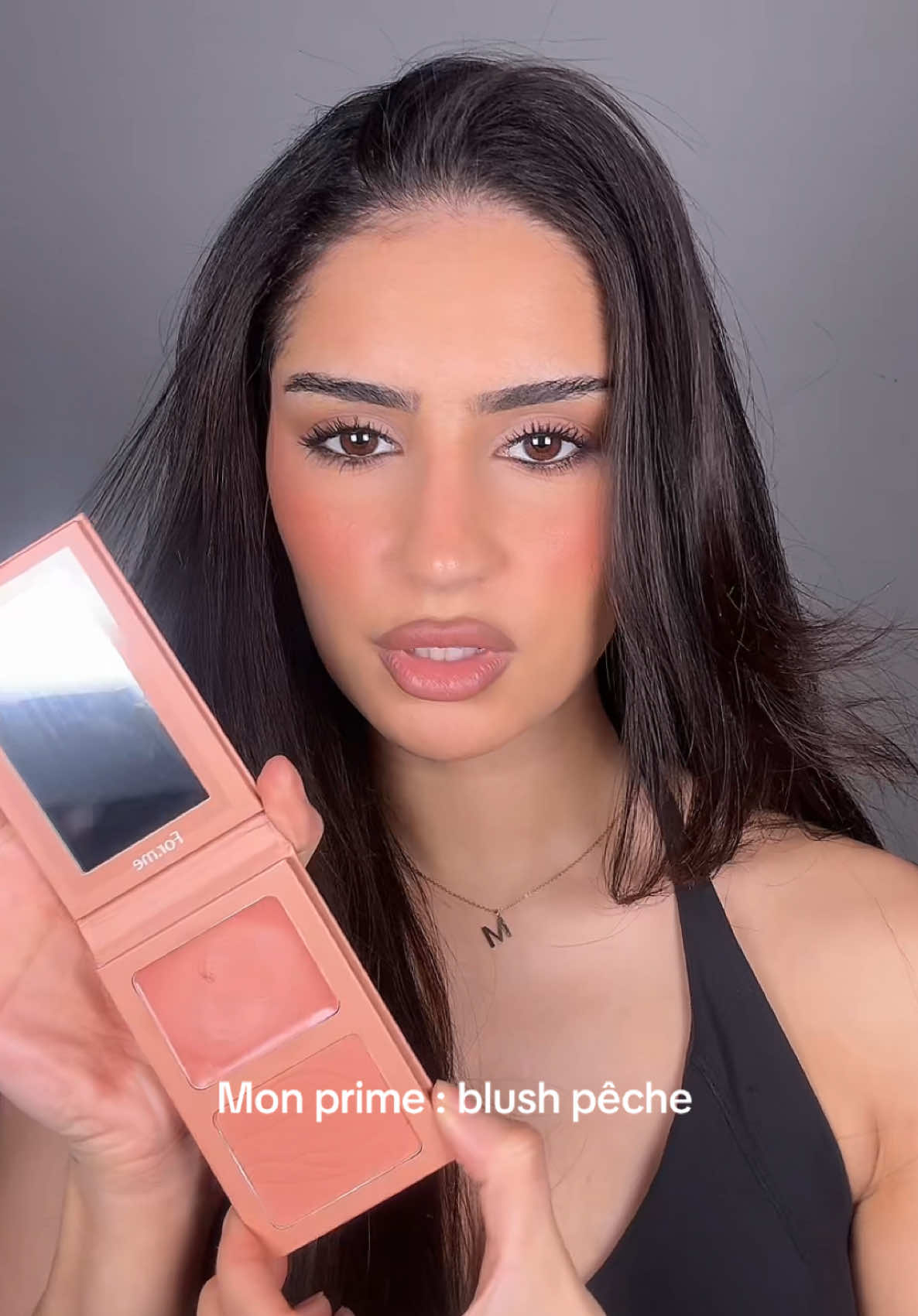 TikTok post by @nogeines for For Me. Caption reads: Mon prime ce blush !! #blush #blushhack #makeup....